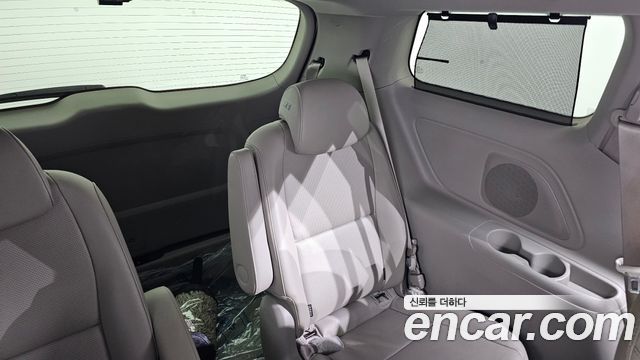 Kia Canival 2018 — photo 29