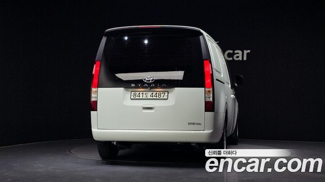 Hyundai Staria 2022 — photo 4