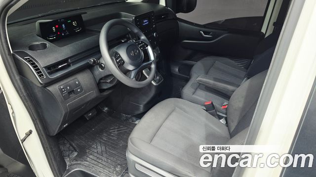 Hyundai Staria 2022 — photo 10