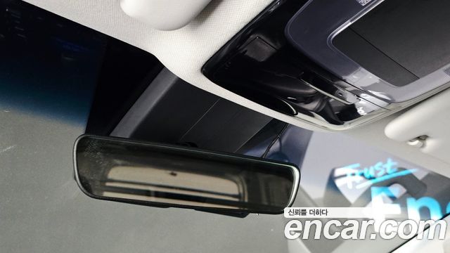 Hyundai Staria 2022 — photo 22