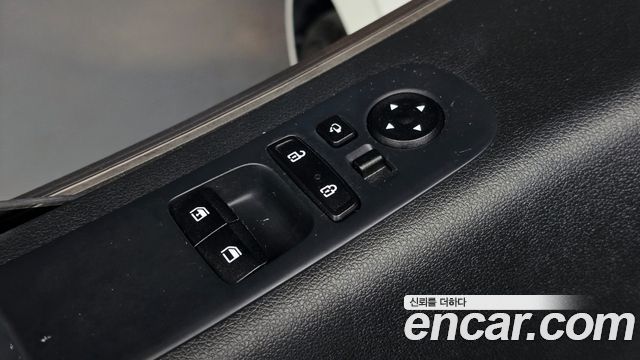 Hyundai Staria 2022 — photo 25