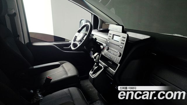 Hyundai Staria 2022 — photo 26