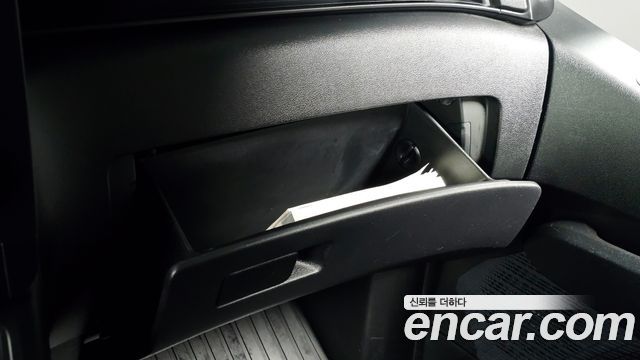 Hyundai Staria 2022 — photo 28