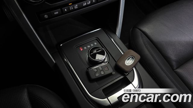 Land Rover Discovery Sport 2019 — photo 12