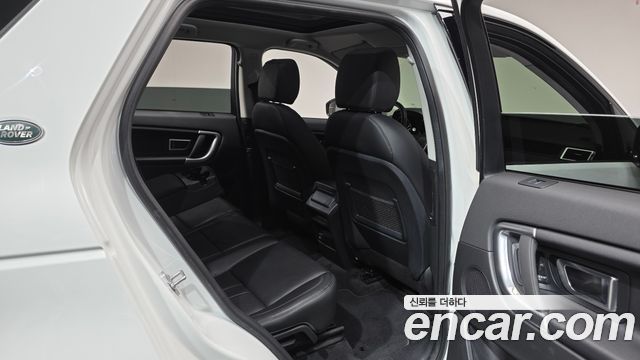 Land Rover Discovery Sport 2019 — photo 18
