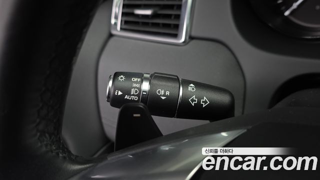 Land Rover Discovery Sport 2019 — photo 29