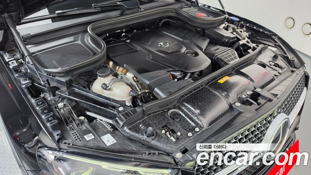 Mercedes-Benz GLE-Class 2023 — photo 6