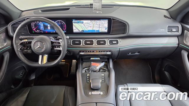 Mercedes-Benz GLE-Class 2023 — photo 10