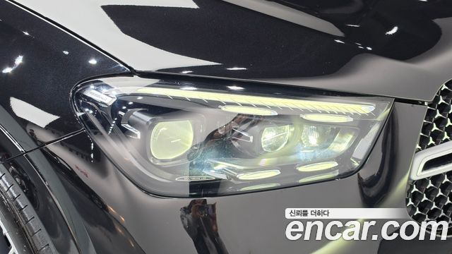 Mercedes-Benz GLE-Class 2023 — photo 8