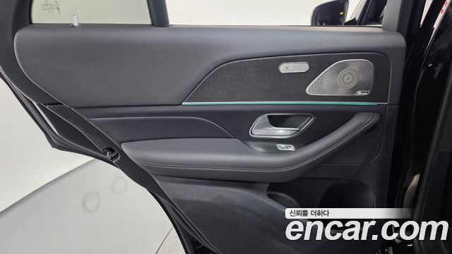 Mercedes-Benz GLE-Class 2023 — photo 15
