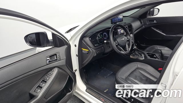 Kia K5 2012 — photo 13