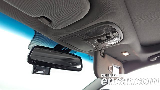 Kia K5 2012 — photo 23