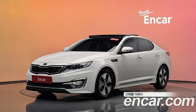 Kia K5 2012 — photo 1