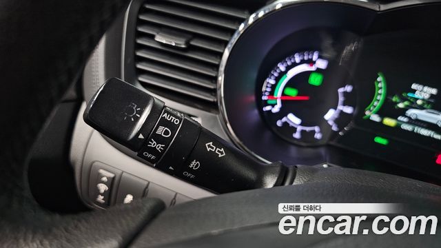 Kia K5 2012 — photo 29