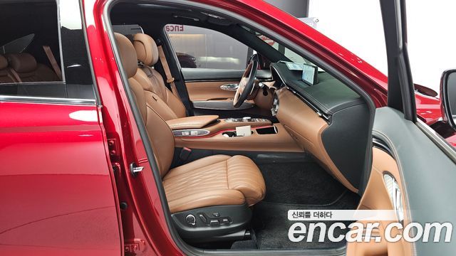 Genesis GV70 2023 — photo 13