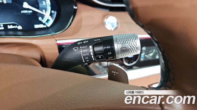 Genesis GV70 2023 — photo 26