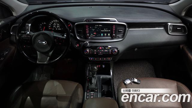 Kia Sorento 2016 — photo 10