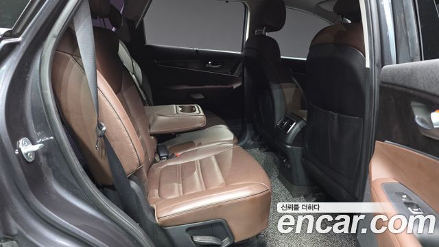 Kia Sorento 2016 — photo 18