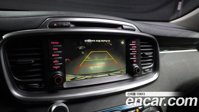Kia Sorento 2016 — photo 21