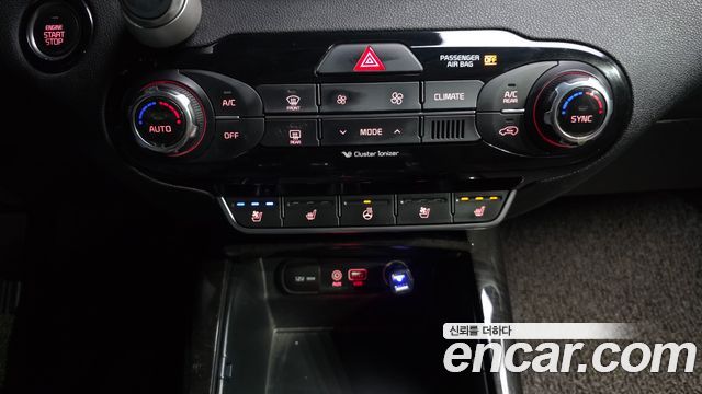 Kia Sorento 2016 — photo 23