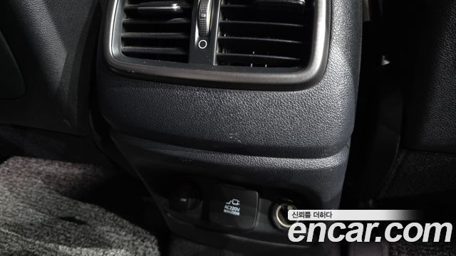 Kia Sorento 2016 — photo 31