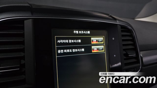 Renault Korea QM6 2022 — photo 15