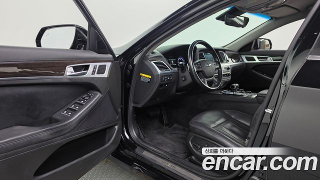 Genesis G80 2017 — photo 11