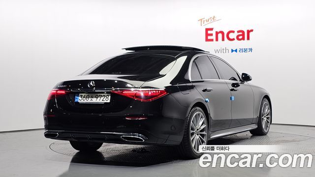 Mercedes-Benz S-Class 2023 — photo 2