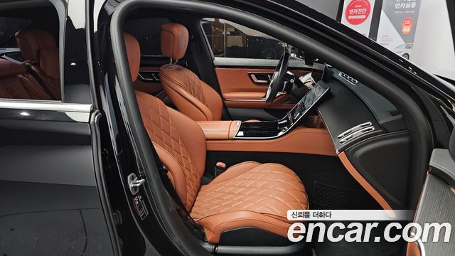 Mercedes-Benz S-Class 2023 — photo 13