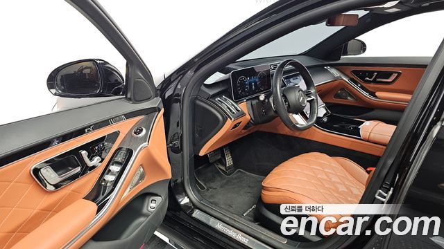 Mercedes-Benz S-Class 2023 — photo 17