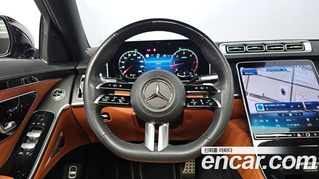 Mercedes-Benz S-Class 2023 — photo 18