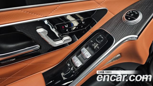 Mercedes-Benz S-Class 2023 — photo 25