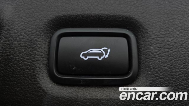 Hyundai Santafe 2019 — photo 21