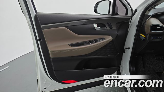 Hyundai Santafe 2019 — photo 14