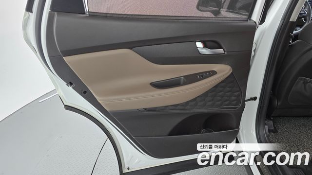 Hyundai Santafe 2019 — photo 15