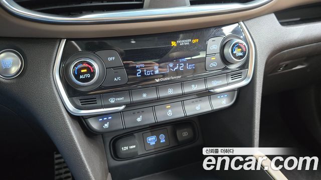 Hyundai Santafe 2019 — photo 31