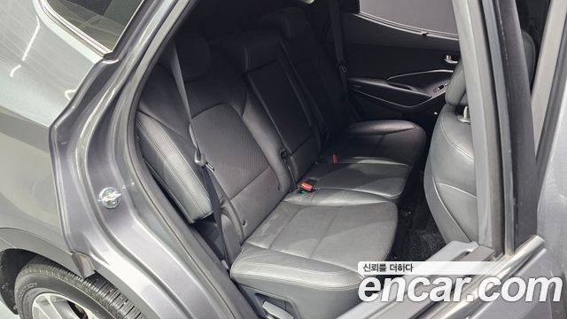 Hyundai Santafe 2016 — photo 11