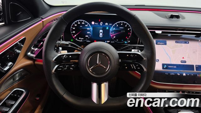 Mercedes-Benz E-Class 2025 — photo 18