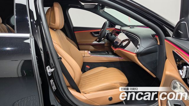 Mercedes-Benz E-Class 2025 — photo 16