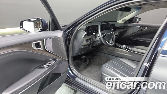 Kia K8 2022 — photo 13