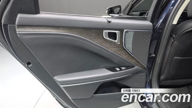 Kia K8 2022 — photo 15