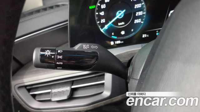 Kia K8 2022 — photo 30