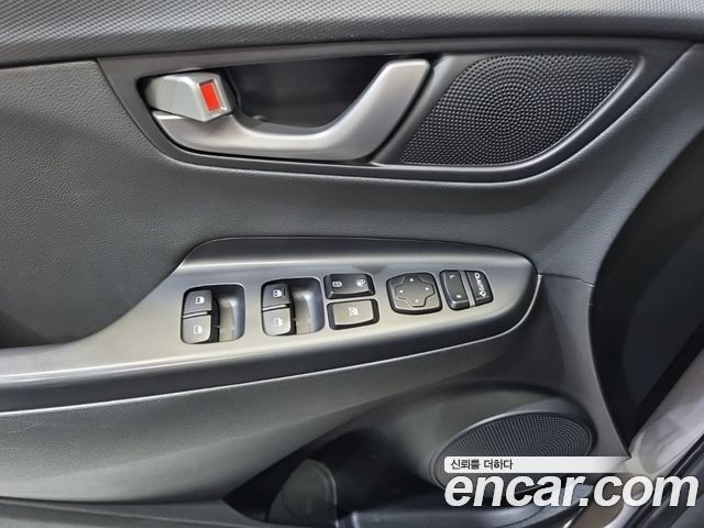 Hyundai Kona 2018 — photo 15