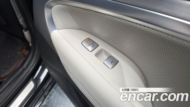 Genesis G70 2018 — photo 25