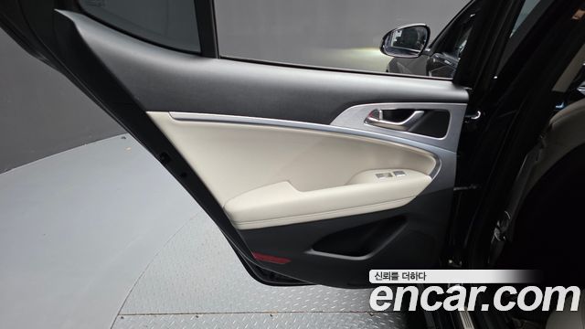 Genesis G70 2018 — photo 15