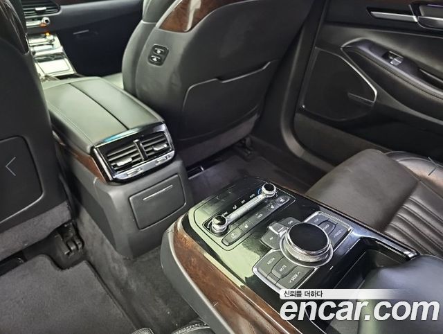 Genesis EQ900 2016 — photo 13