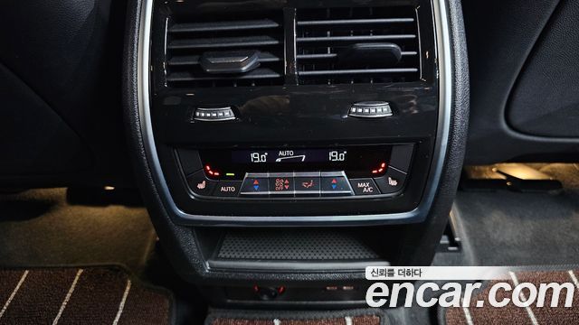 BMW X5 2025 — photo 32