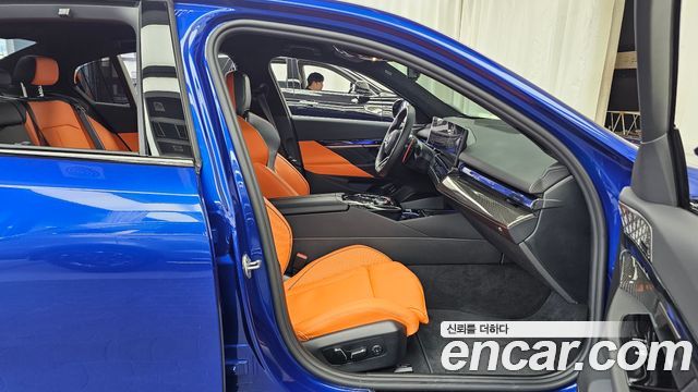 BMW M5 2026 — photo 16