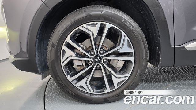Hyundai Santafe 2019 — photo 5