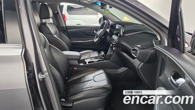 Hyundai Santafe 2019 — photo 11